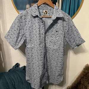Voyager Casual Button Down Shirt Lightweight
